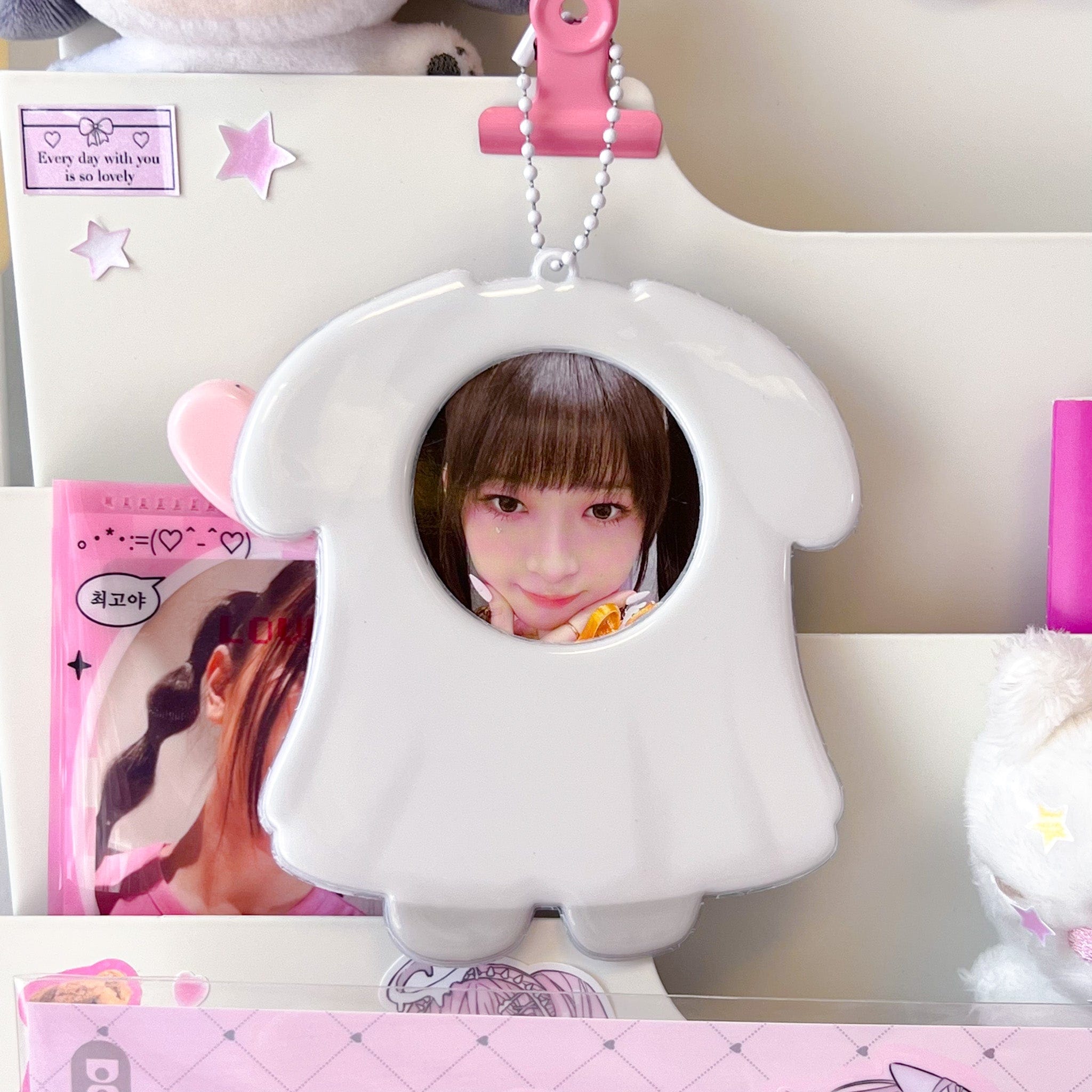 MINS STUDIOS Ghost Puppy Card Holder